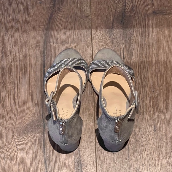 Grey block heels size 7 - Picture 4 of 5